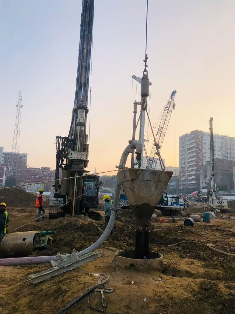 Cast in situ piling